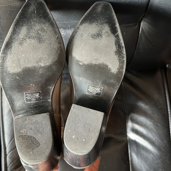 Cowboy Boots - Picture 4 of 11